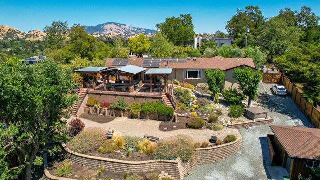 25 Adeline Drive, Walnut Creek CA: https://media.crmls.org/mediaz/59b85617-b3ea-4a6d-a391-24063e3026c6.jpg