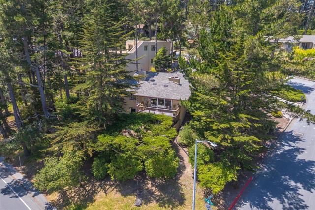1 Windsor Rise, Monterey CA: https://media.crmls.org/mediaz/59b8a83b-45a1-4214-bffc-f05080a79ab0.jpg