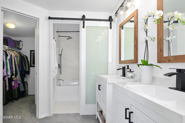 24145 Del Monte Drive, Valencia CA: https://media.crmls.org/mediaz/59b93132-343e-48b6-8dbc-c4517816b0d2.jpg