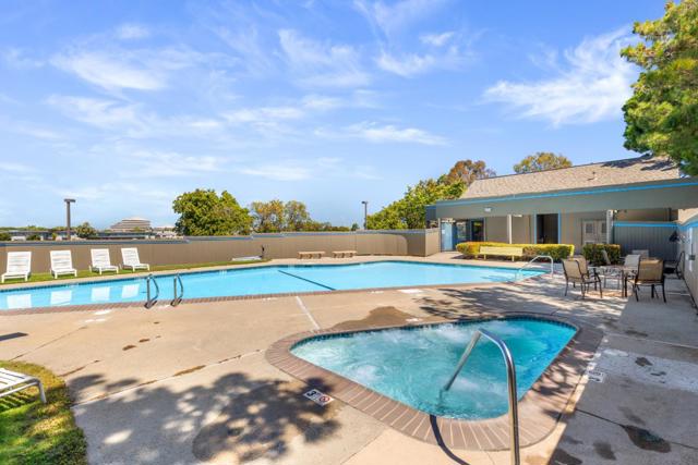 780 Sea Spray Lane, Foster City CA: https://media.crmls.org/mediaz/59b97964-fa8e-45f6-bf82-0bc5a2bbb87e.jpg