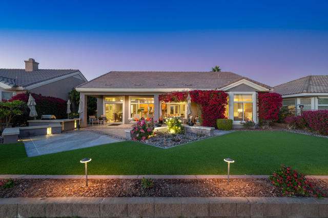 78795 Alliance Way, Palm Desert CA: https://media.crmls.org/mediaz/59b9bd11-fd45-4457-a56e-c73c4ecffaf2.jpg
