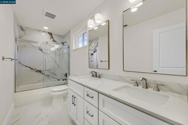 2043 Gill Port Ln, Walnut Creek CA: https://media.crmls.org/mediaz/59ba2adc-733a-4ee5-8680-e3404c449300.jpg