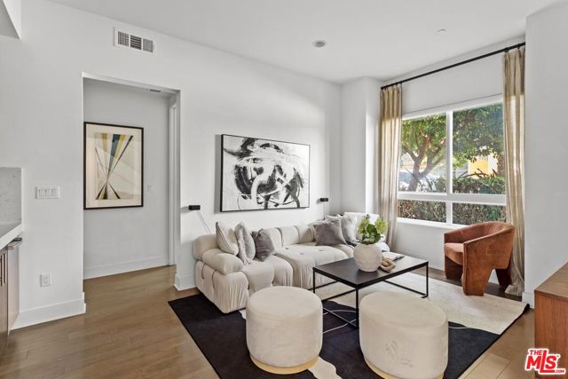 Image 16 of 41 For 12698 Sandhill Lane 1