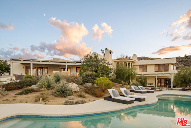 Image 31 of 39 For 57425 Palm Seco Circle