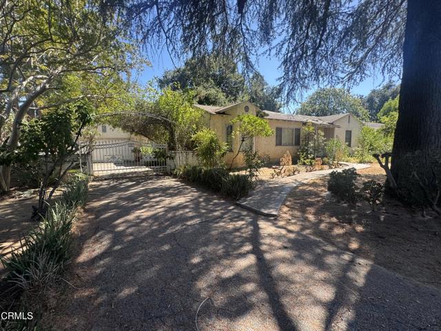 238 W Le Roy Avenue, Arcadia CA: https://media.crmls.org/mediaz/59bb2b24-bbce-4304-9203-08205ff49e6b.jpg