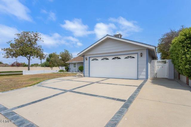 2505 E Lizbeth Avenue, Anaheim CA: https://media.crmls.org/mediaz/59bc79ec-019e-4bda-a002-cf1a605fe3a3.jpg