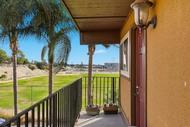 5505 Adelaide Avenue, San Diego CA: https://media.crmls.org/mediaz/59bdb0eb-5144-440e-b7cf-2ceb280749e5.jpg