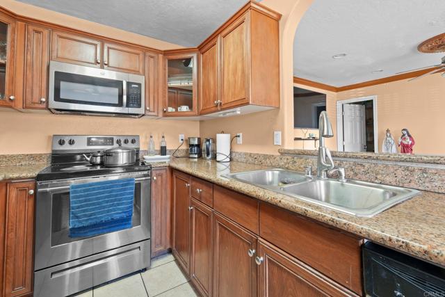 Detail Gallery Image 5 of 21 For 792 Avocado Ave #25,  El Cajon,  CA 92020 - 2 Beds | 1 Baths