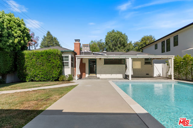 4659 Morse Avenue, Sherman Oaks CA: https://media.crmls.org/mediaz/59be9b17-4d4c-4850-b68e-f753b97305f7.jpg