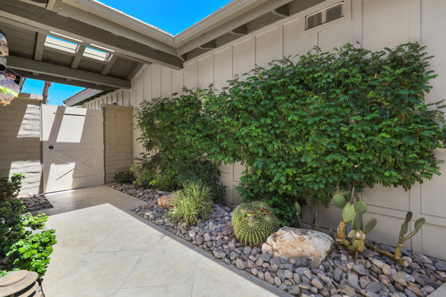 Image 3 for 127 Bouquet Canyon Dr, Palm Desert, CA 92211