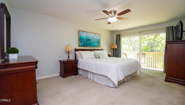 718 Pamela Wood Street, Thousand Oaks CA: https://media.crmls.org/mediaz/59bec192-6889-4f47-8aba-09cad7517dfd.jpg
