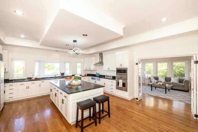 75 Eugenia Way, Hillsborough CA: https://media.crmls.org/mediaz/59bf41d6-d12c-45b2-84a5-3e2ee10c8de7.jpg