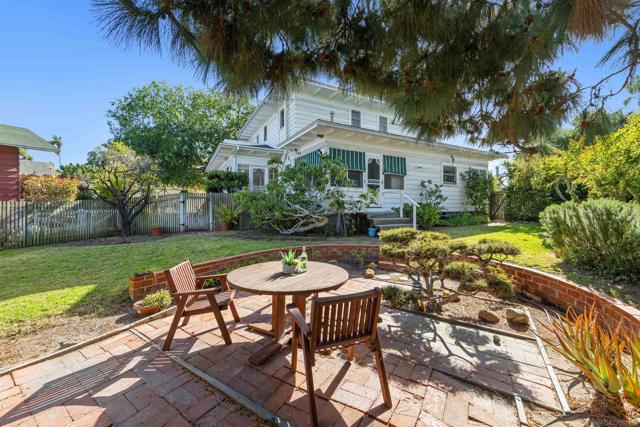 4229 Saint James Place, San Diego CA: https://media.crmls.org/mediaz/59c028b8-8e1c-4f37-b3b2-aa49e610aedd.jpg