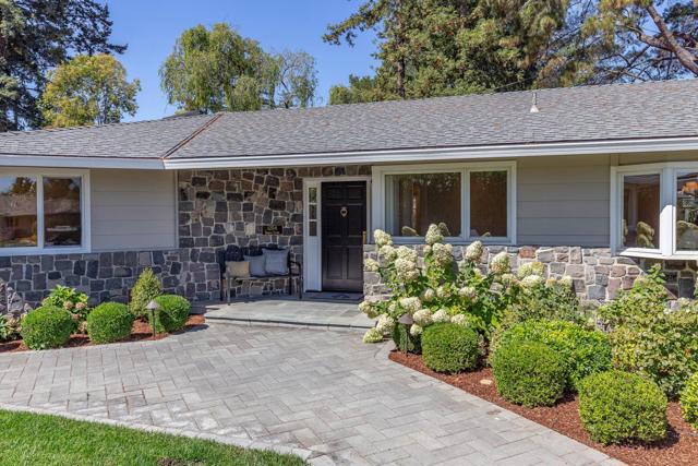 1204 Eureka Court, Los Altos CA: https://media.crmls.org/mediaz/59c02bc4-5838-4967-ab17-cc3306aa5b13.jpg