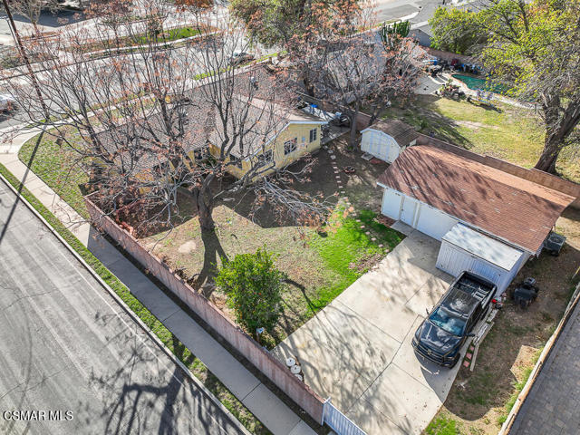 3853 Avenida Simi-37