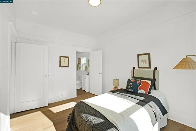 Image 26 of 58 For 456 4th St  