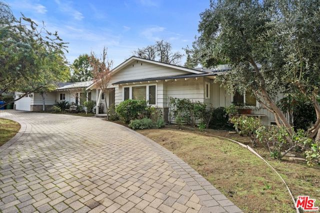 Photo of 5121 Penfield Avenue, Woodland Hills, CA 91364