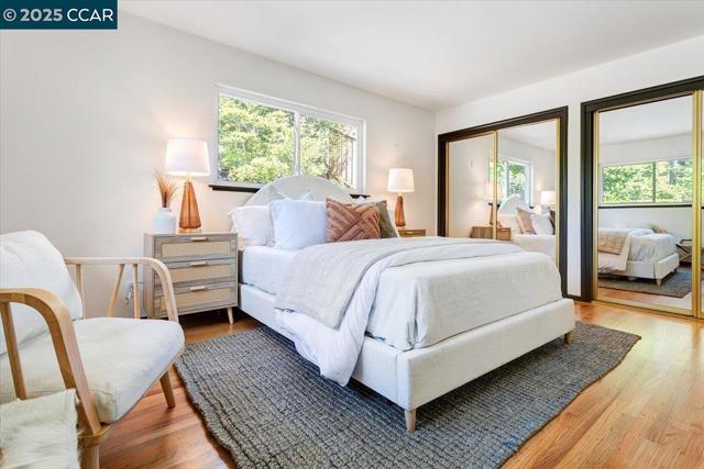 25 Whitehall Dr, Orinda CA: https://media.crmls.org/mediaz/59c15970-815c-49e3-bac6-851e8c573f5a.jpg