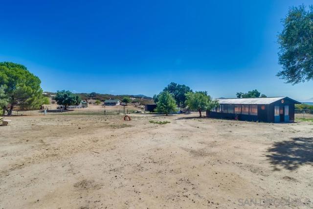 2044 Boulder Oaks Rd, Potrero CA: https://media.crmls.org/mediaz/59c31f02-2602-4d2b-a3f1-0d2786014e0e.jpg