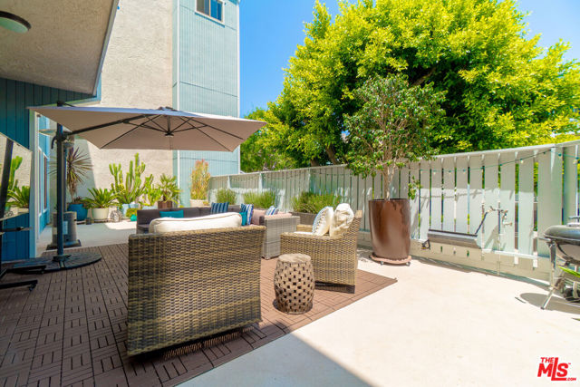 2 Bed Home for Sale in Los Angeles, California