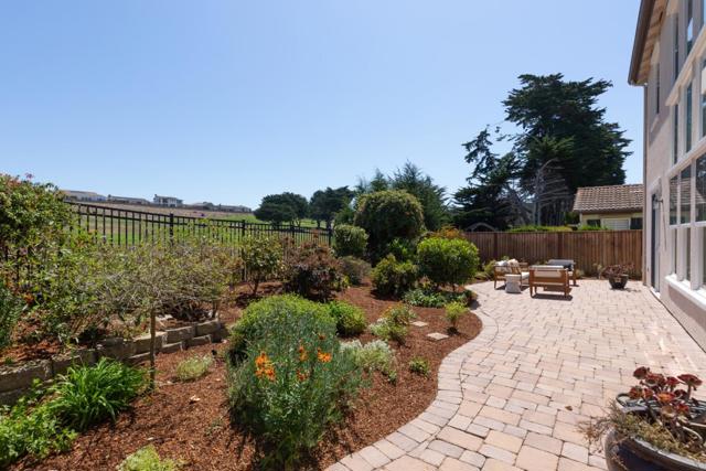 4180 Peninsula Point Drive, Seaside CA: https://media.crmls.org/mediaz/59c33d37-7cd5-475c-bc21-c379c29b322e.jpg