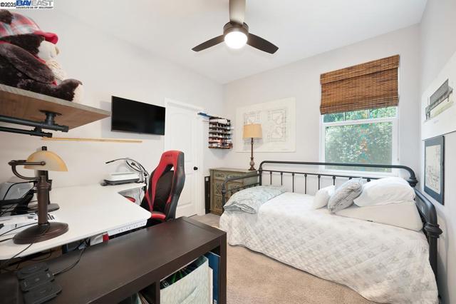 7544 Twin Bridges Ln, Citrus Heights CA: https://media.crmls.org/mediaz/59c34b21-ce13-459d-aba9-be7ad9fb7089.jpg