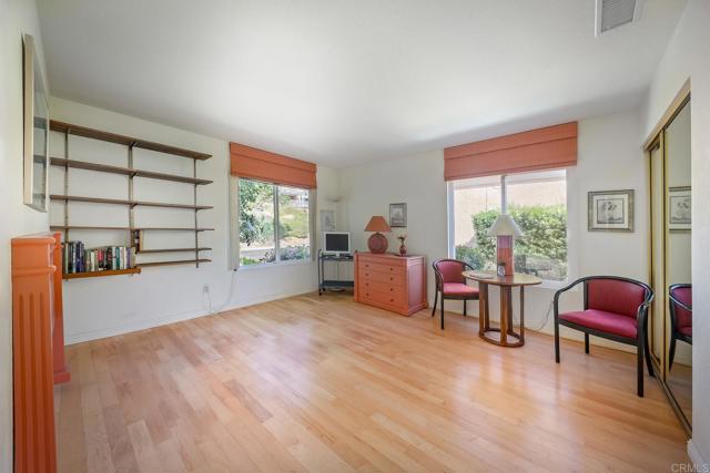 Detail Gallery Image 11 of 27 For 1749 Sawgrass, Escondido,  CA 92026 - 3 Beds | 2 Baths