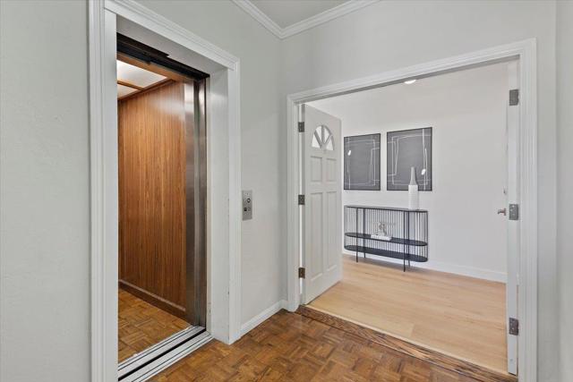 1233 Bellevue Avenue, Burlingame CA: https://media.crmls.org/mediaz/59c470dc-5c16-4609-ada3-2688114a87f6.jpg
