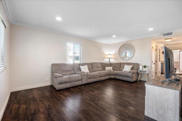 Detail Gallery Image 8 of 24 For 1463 N Broadway, Unit a, Escondido,  CA 92026 - 2 Beds | 1/1 Baths