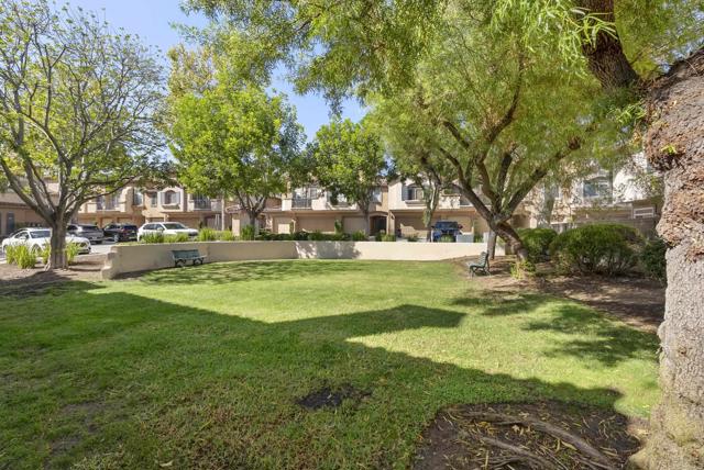 11358 Via Rancho San Diego Unit G, El Cajon CA: https://media.crmls.org/mediaz/59c502f8-cb51-4d3d-919b-f07b8bad81b5.jpg