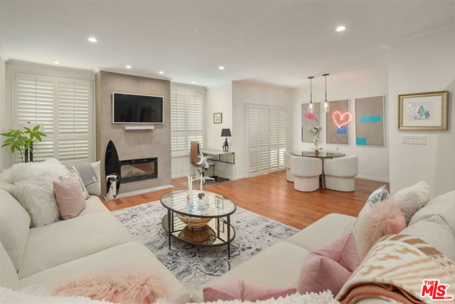 1221 N Kings Road, West Hollywood CA: https://media.crmls.org/mediaz/59c5c3d2-8136-496c-85e4-d074297acf3b.jpg