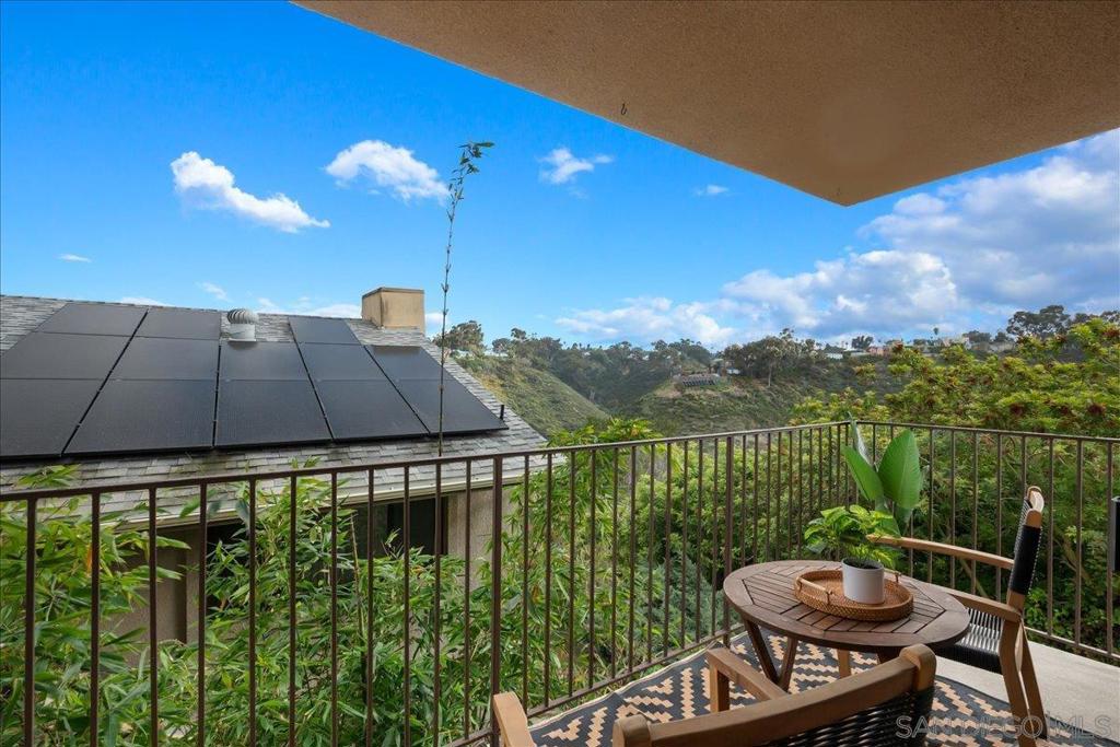 4260 6th Ave - photo 2