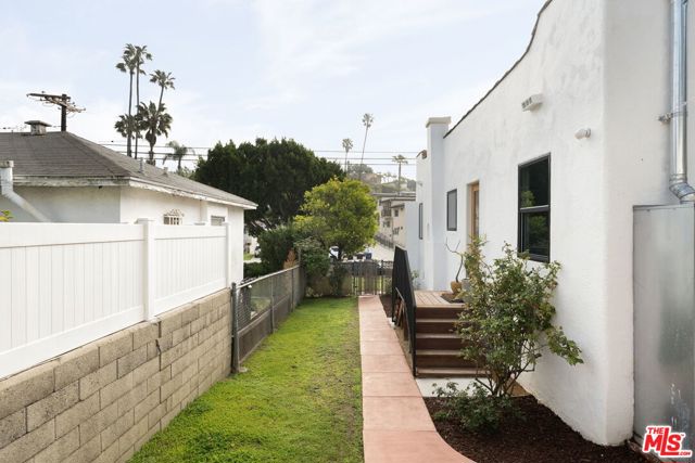 4513 Verdugo Road, Los Angeles CA: https://media.crmls.org/mediaz/59c6252f-f705-4e7c-a643-d5486e587135.jpg