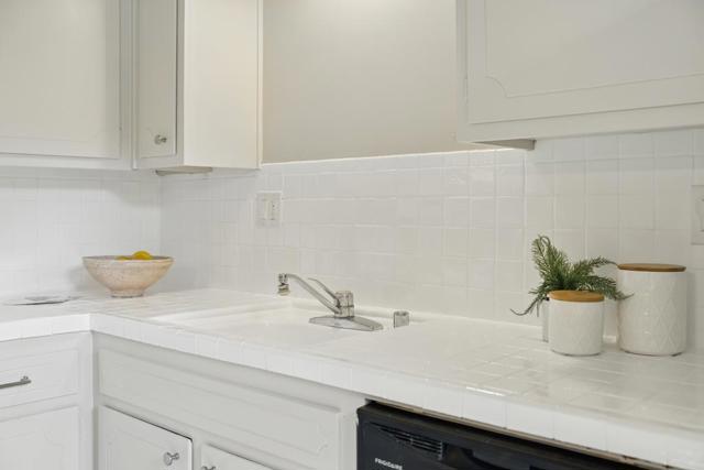 142 Oxford Lane, San Bruno CA: https://media.crmls.org/mediaz/59c670a4-d5f5-48dd-87ea-f0ebc872cdd2.jpg