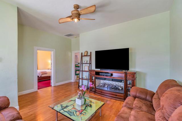 1101 Vine Street, San Jose CA: https://media.crmls.org/mediaz/59c6b9e6-37b6-42e7-8e06-d8030a2860e8.jpg