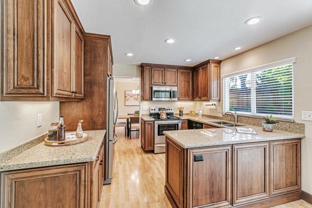 3012 Lake Estates Court, San Jose CA: https://media.crmls.org/mediaz/59c6e099-a3e5-4550-b445-53ee4ddbc1b2.jpg