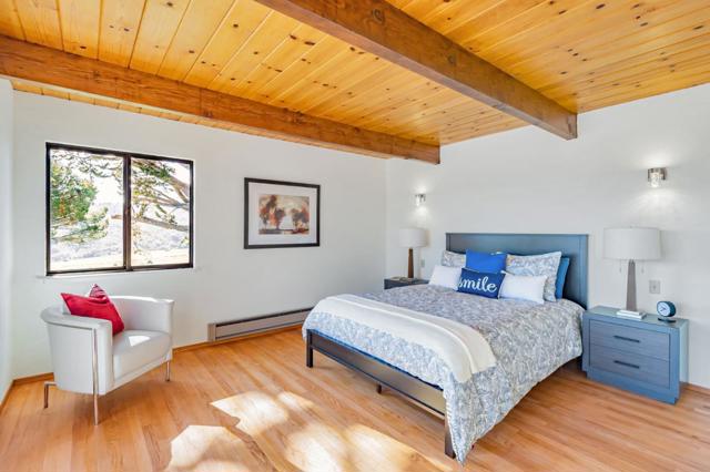 1760 Lexington Avenue, San Mateo CA: https://media.crmls.org/mediaz/59c7541c-d159-44a0-9fe3-9bbd7b1dd733.jpg