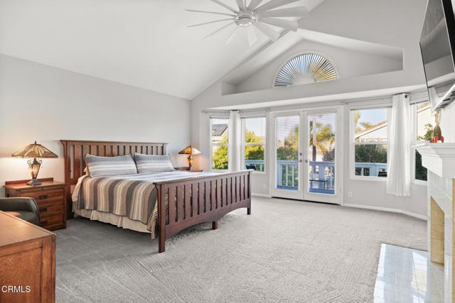 2106 Fox Den Court, Oxnard CA: https://media.crmls.org/mediaz/59c7756f-8397-4979-b0d3-2c42a343b81b.jpg