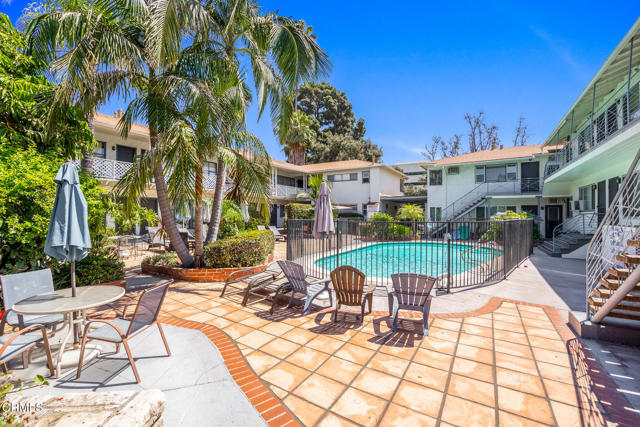 275 N Garfield Avenue, Pasadena CA: https://media.crmls.org/mediaz/59c7c3c4-face-4077-a744-81800096503a.jpg