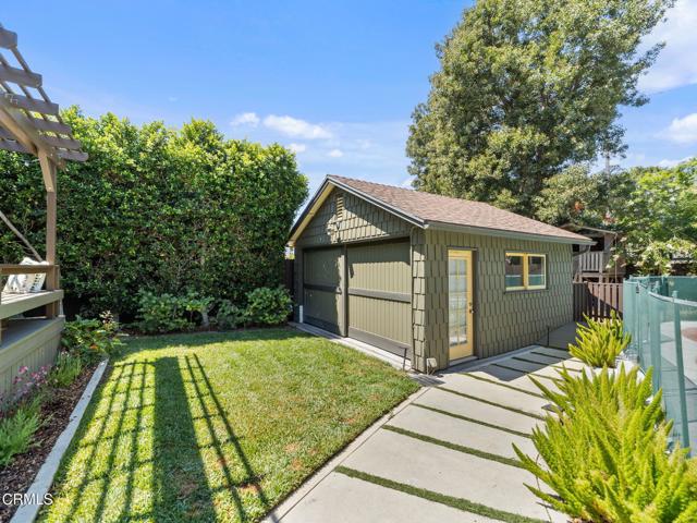 1327 Campbell Street, Glendale CA: https://media.crmls.org/mediaz/59c8dbd6-4646-441d-bffa-04d71617f75b.jpg