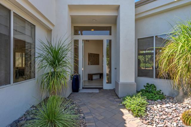 469 White Horse Trail, Palm Desert, CA 92211