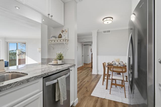 Detail Gallery Image 6 of 26 For 5704 Baltimore #327,  La Mesa,  CA 91942 - 2 Beds | 2 Baths