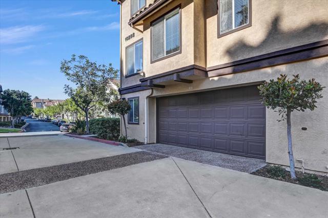 Image 26 of 38 For 10292 Wateridge Circle 253