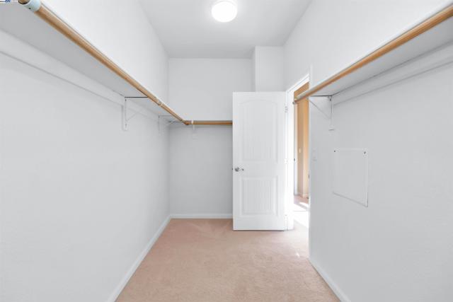 328 C St, Hayward CA: https://media.crmls.org/mediaz/59cb24df-8b51-4ca1-adb9-280d09f6e7e8.jpg