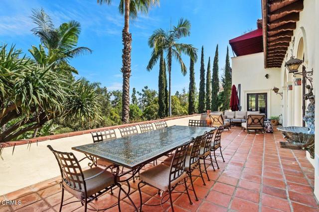 Detail Gallery Image 8 of 40 For 200 Fern Dr, Pasadena,  CA 91105 - 5 Beds | 6/2 Baths