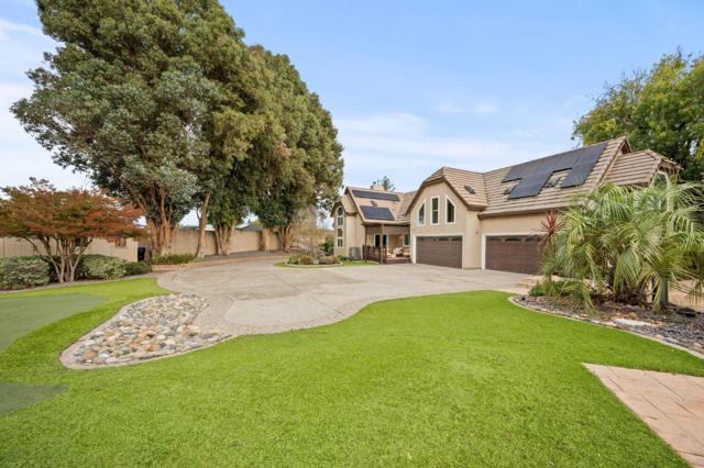 6607 Arlington Drive, Pleasanton CA: https://media.crmls.org/mediaz/59ccc308-90b5-4d82-b64e-aaab1fc059d8.jpg