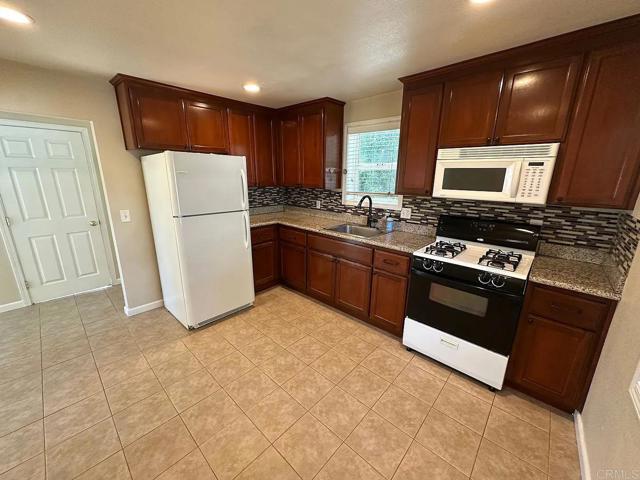 Detail Gallery Image 8 of 18 For 3621 Chestnut St, Lafayette,  CA 94549 - 4 Beds | 4/1 Baths