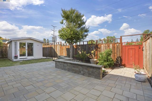 10034 Foxboro Cir, San Ramon CA: https://media.crmls.org/mediaz/59cd13a9-c95b-4247-8bc8-368c66676cf4.jpg