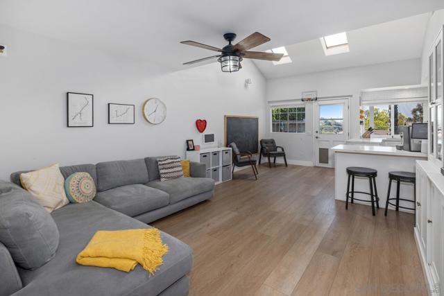 3116 Old Kettle Rd, San Diego CA: https://media.crmls.org/mediaz/59ce3849-d408-4a80-9d5d-389f41f600ac.jpg