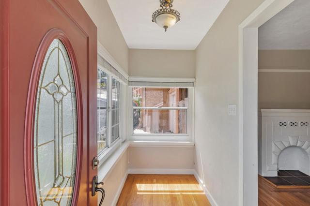4431 Penniman Avenue, Oakland CA: https://media.crmls.org/mediaz/59cfde45-1f5e-4dec-adaa-f302c2fa4488.jpg